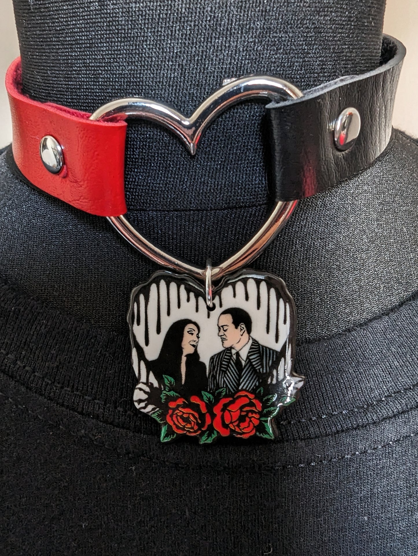 Horror Couple Heart Choker